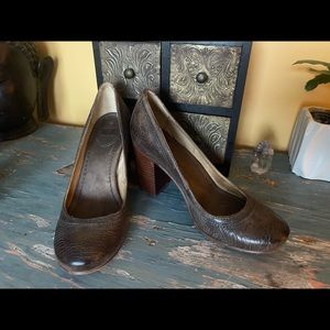 Frye Carson pump 6.5